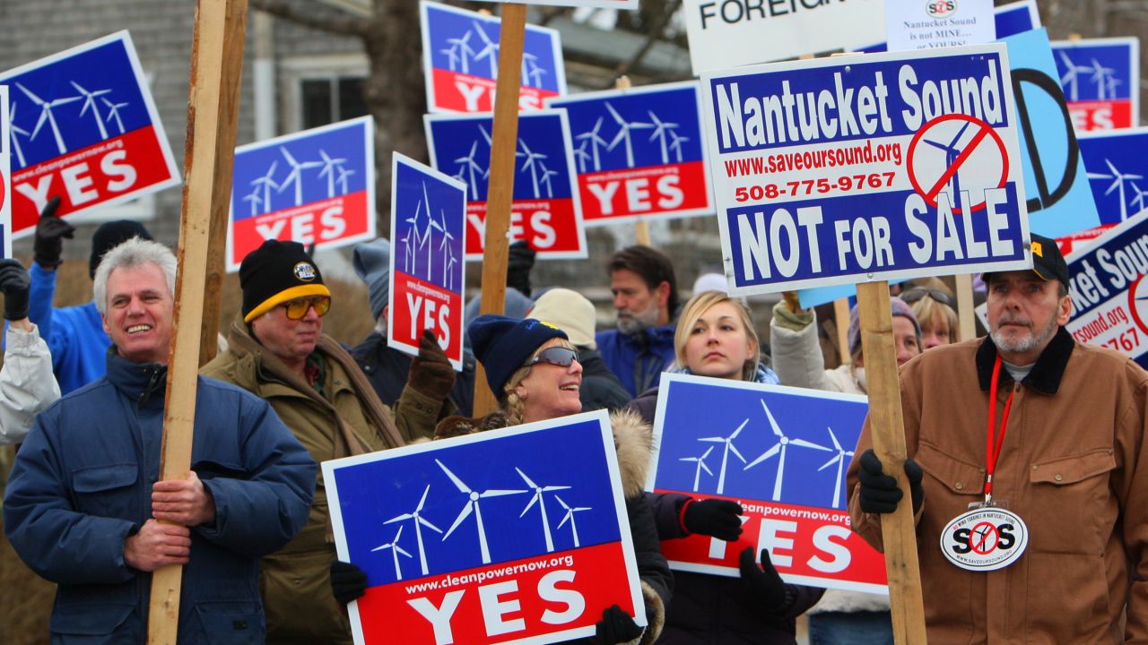 The Cape Wind project has drawn detractors and supporters, including these in Woods Hole, Massachusetts. 