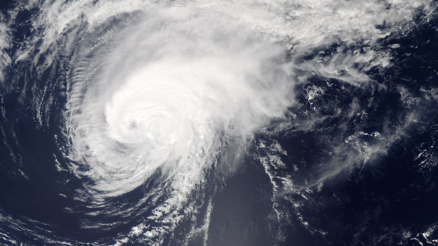 Hurricane Gordon is projected to weaken between the Azores and mainland Europe.