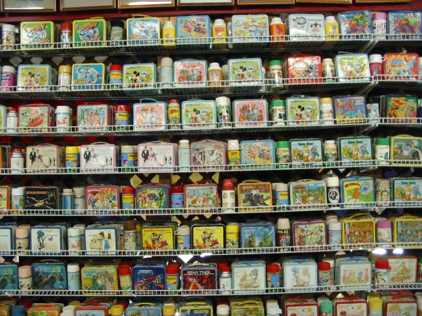 The Lunchbox Museum in Columbus, Georgia, claims to have the largest collection of school lunchboxes in the world, with some 2,000 pieces on display.