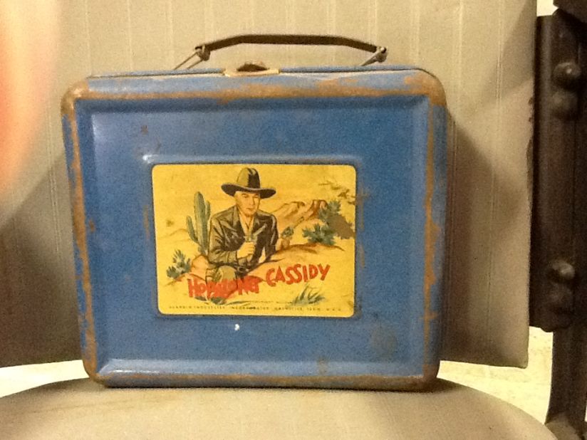 This "Hopalong Cassidy" lunchbox from 1950 was popular among schoolkids in the postwar years. It's usually cited as the first television tie-in with the lunchbox industry. 