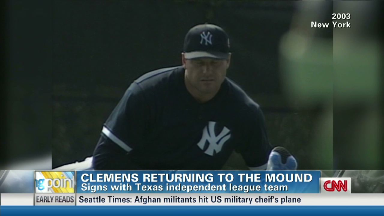 Roger Clemens does well in return to the mound