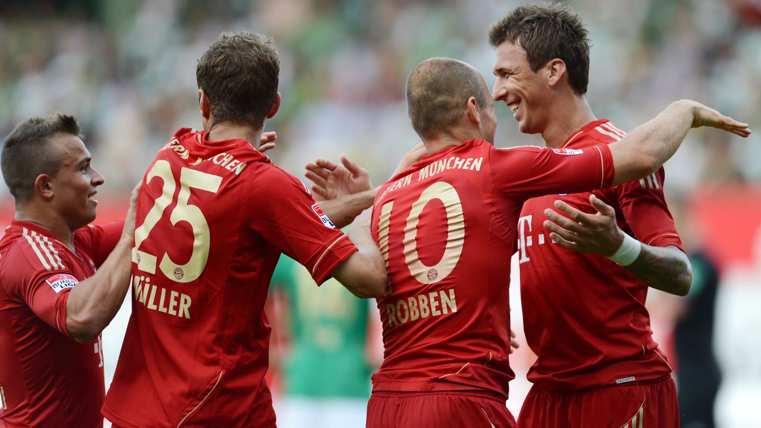 Bayern Munich players celebrate their win over Fruth