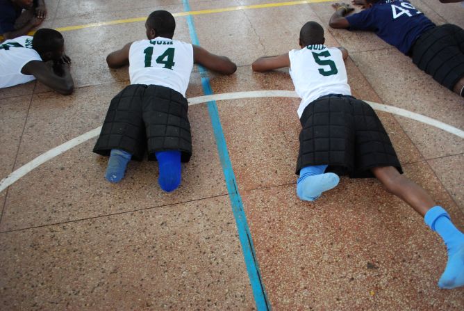 Hundreds of thousands of people were left maimed, but sport has provided an outlet for many and helped reconciliation between the two communities. Both Hutus and Tutsis are in the volleyball team.