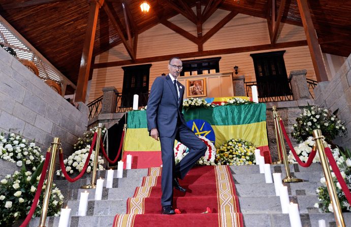 Rwandan President Paul Kagame pays his last respects to Ethiopian Prime Minister Meles Zenawi.