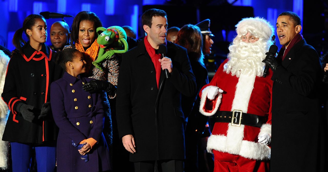 The first family sings with Kermit the Frog at the National Tree lighting ceremony in December 2011.