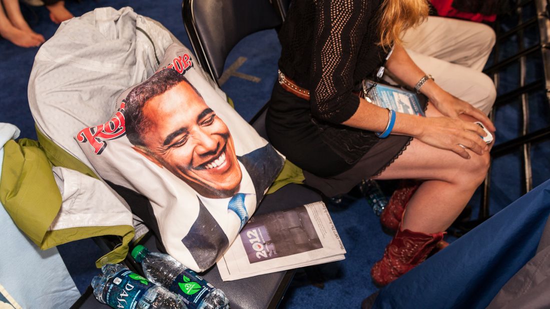 A Rolling Stone bag with a photo of Obama holds a seat on Wednesday. 