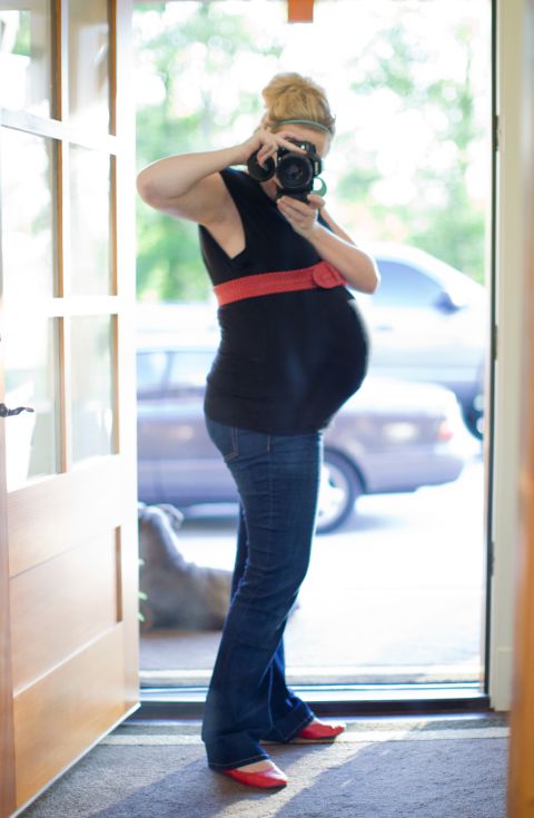 Burke, a professional photographer, has done 31 photo shoots and nine weddings during her 24-week pregnancy. 