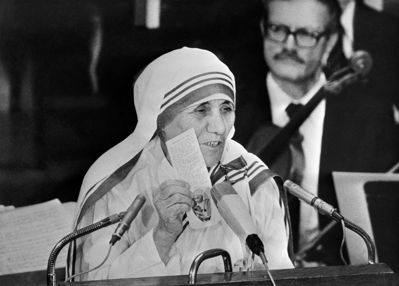 Mother Teresa delivers a speech after receiving her Nobel Peace Prize on December 10, 1979, in Oslo, Norway.