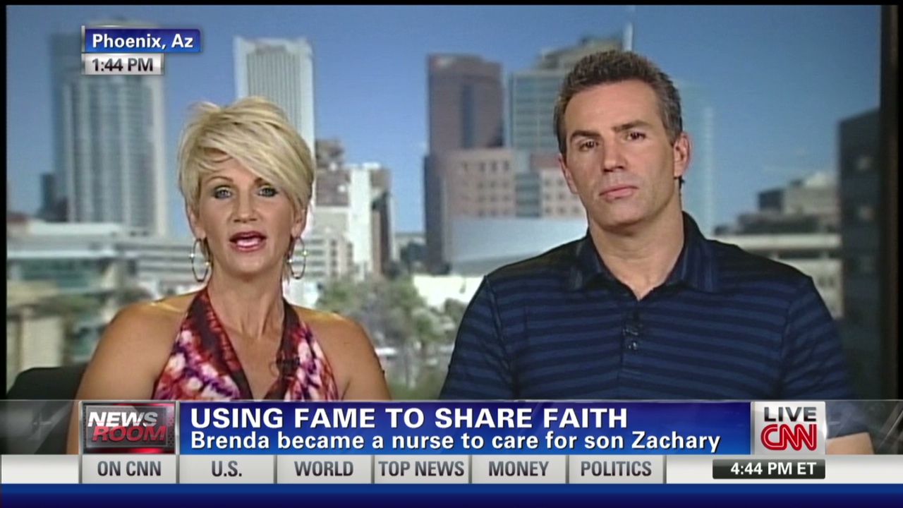 Kurt Warner's wife steps into spotlight