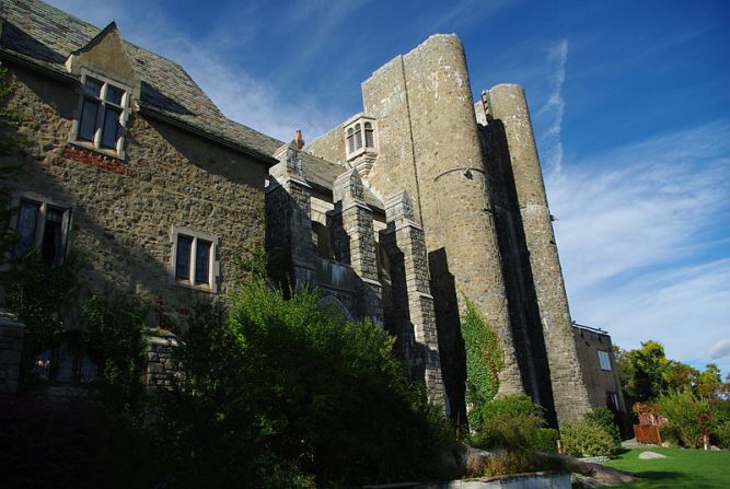 Hammond Castle in Gloucester, Massachusetts, served as both home and laboratory for prolific inventor John Hayes Hammond Jr. after it was completed in 1929. <a href="http://www.budgettravel.com/slideshow/photos-12-amazing-american-castles,8851/" target="_blank" target="_blank">See more photos of the castles</a>