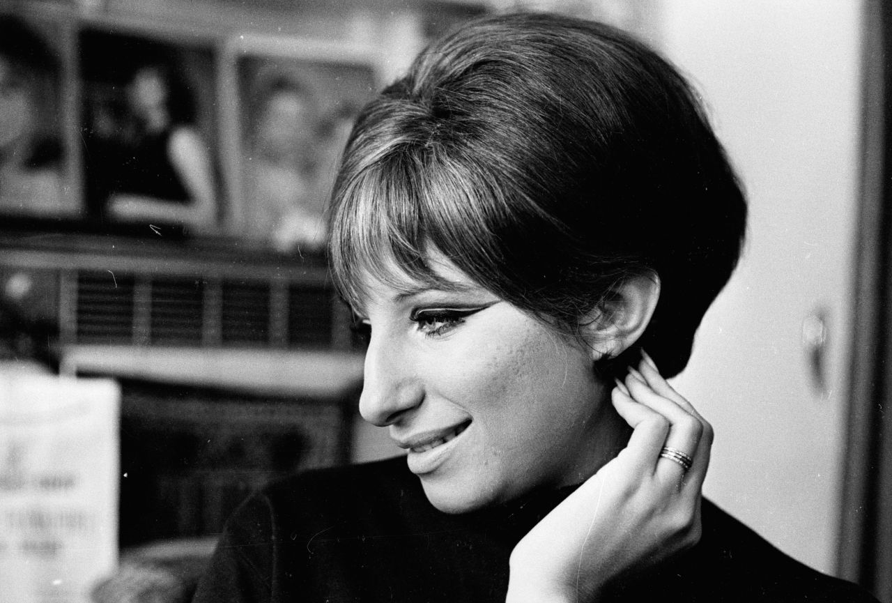 Vreeland put Barbra Streisand on the cover of Vogue in 1966. Vreeland was known to push people's faults. "If you have a long nose, hold it up and make it your trademark," said Vreeland.