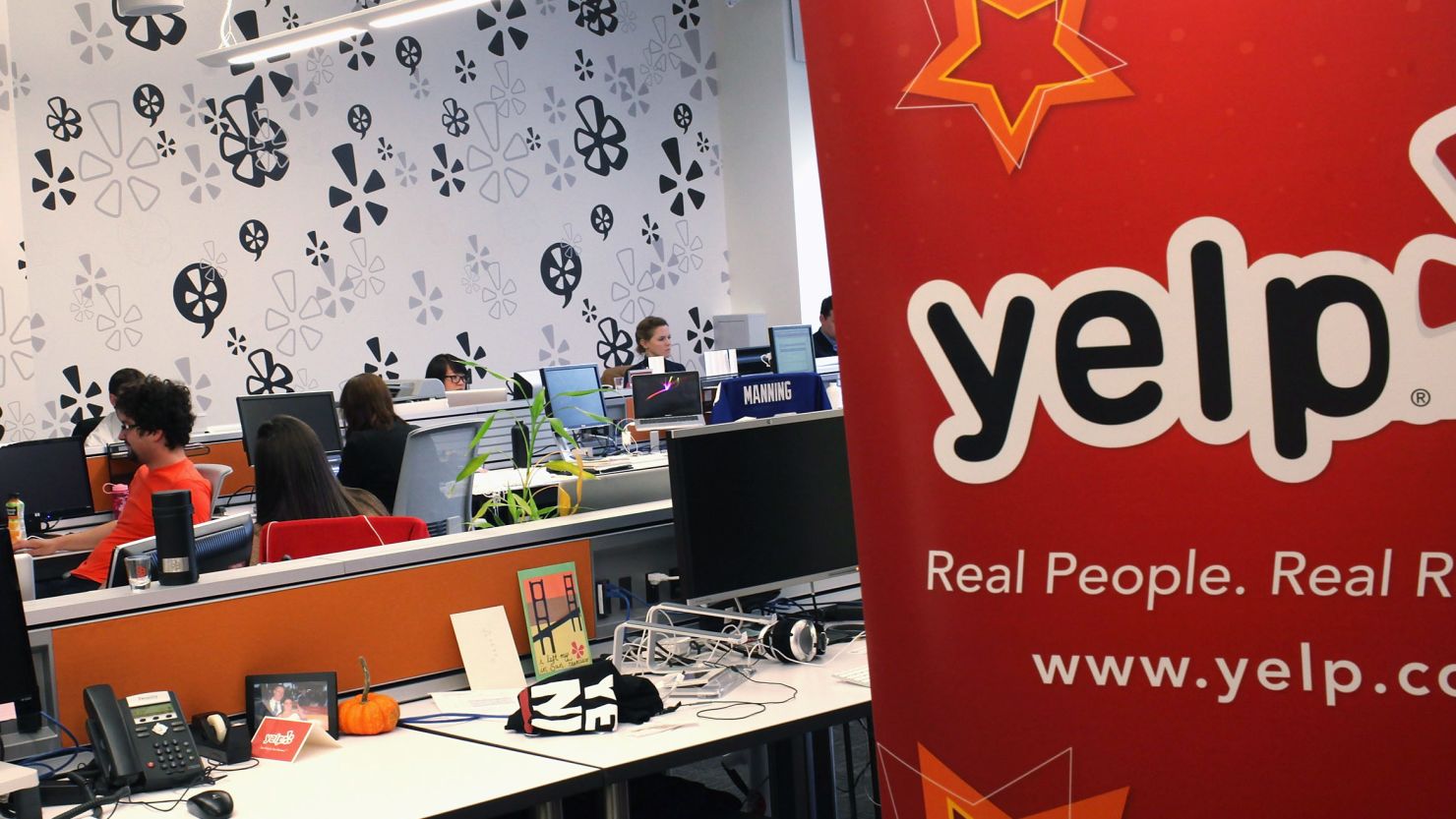 Yelp is updating its app to offer users more personalization options.