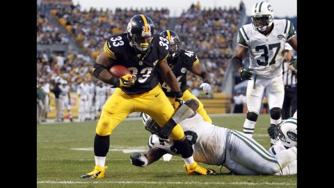 Isaac Redman of the Pittsburgh Steelers scores a touchdown in the second half against the New York Jets on Sunday at Heinz Field in Pittsburgh.
