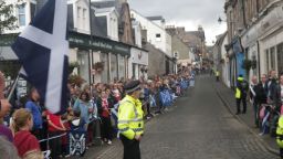 Thousands lined the streets of the Scottish town of Dunblane to welcome home local hero and U.S. Open champion Andy Murray.