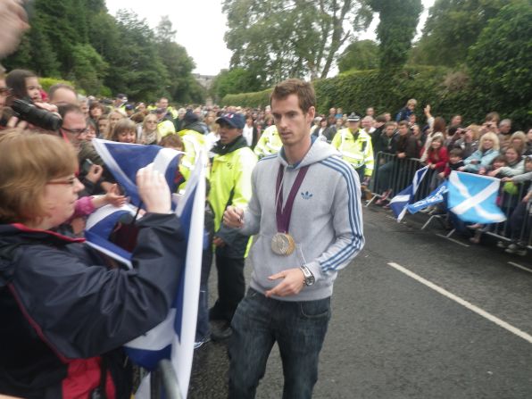 It was also the first time Murray had returned home since he clinched the men's singles gold medal at the Olympic Games. Murray destroyed Roger Federer in three sets to take the title, while also winning mixed doubles silver for Team GB alongside Laura Robson.