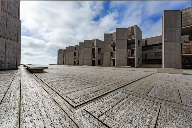 "Historically, you have something in the center that people can talk about, but in this case, the center is infinite," Ma says. "That's the beauty of the project: you see the sky in infinite space."