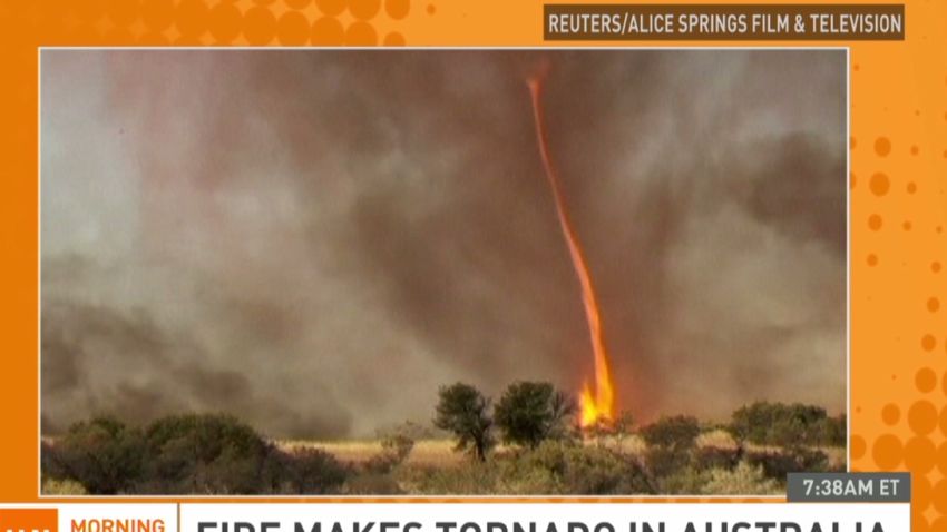 australia fire tornado_00001115