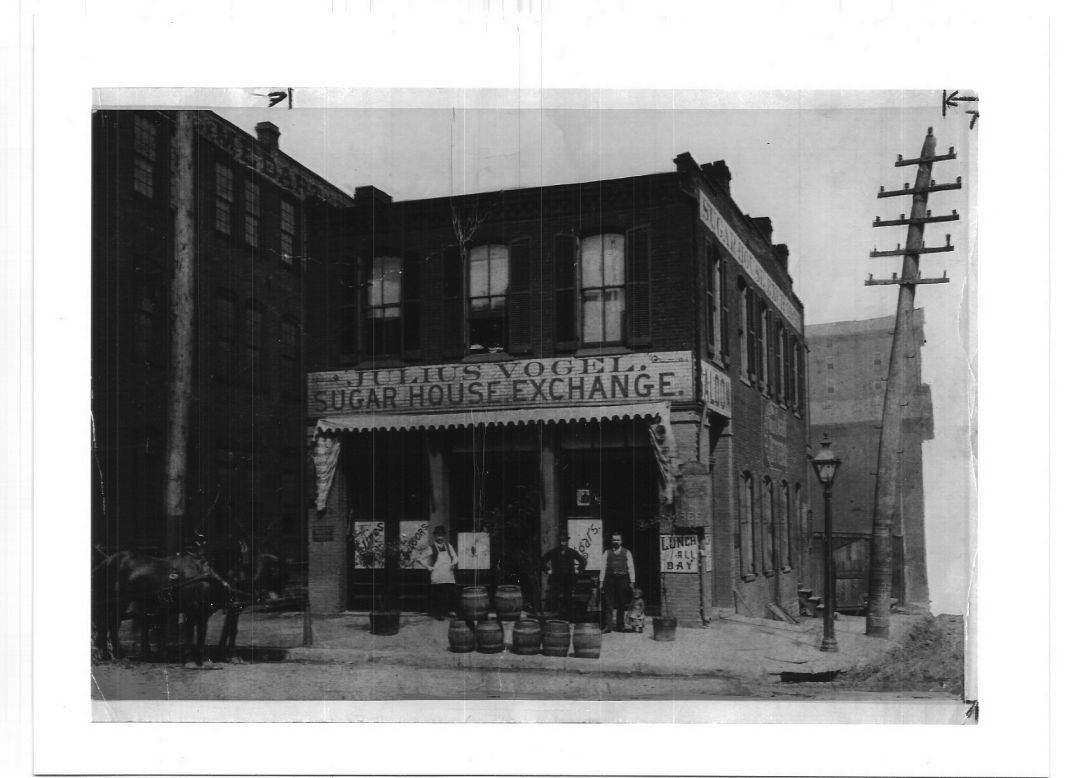 Al's Restaurant in St. Louis opened in 1925 in what was once an old sugar house exchange.