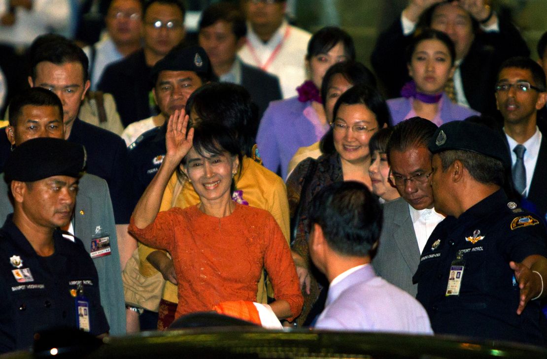 Suu Kyi leaves the Suvarnabhumi  International airport  on her first international trip in 24 years outside Burma May 29, 2012 in Bangkok, Thailand. 