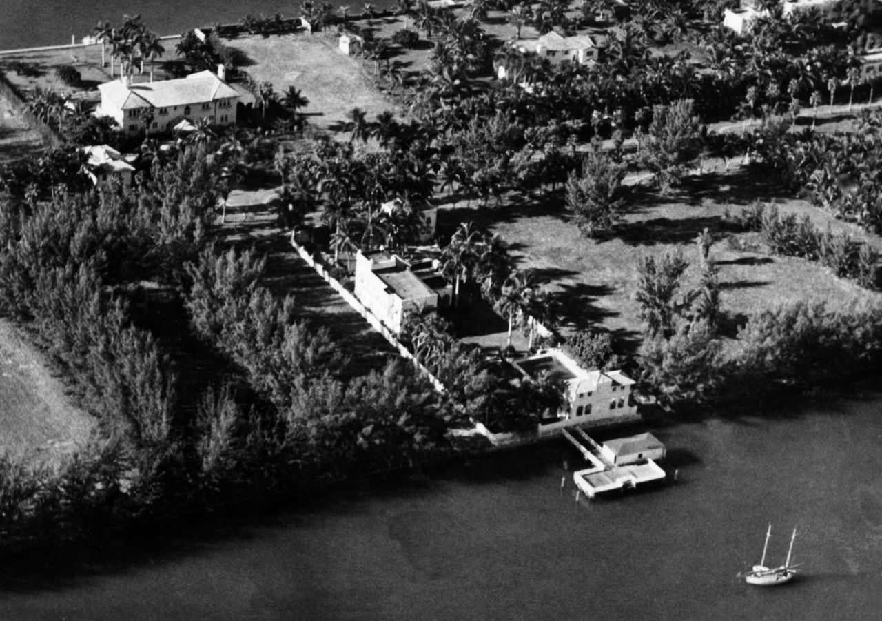 Capone lived a life of luxury in Miami. He bought the 36,000-square-feet island property at 93 Palm Avenue for a measly $40,000 in 1928. After recent renovations, it is now worth an estimated $9.95 million. 
