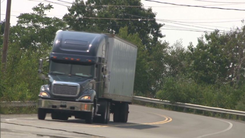 Trucking industry seeking jobless | CNN Business