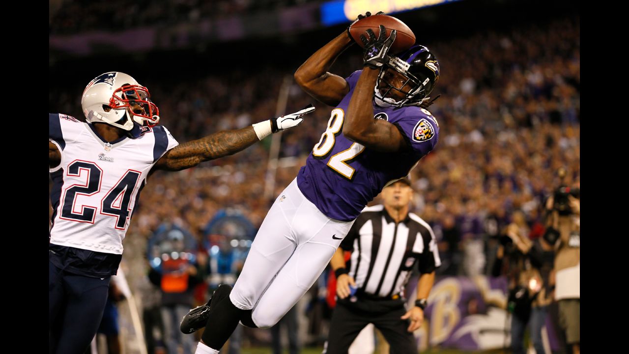 Torrey Smith of the Ravens catches a 25-yard touchdown pass in the second quarter.