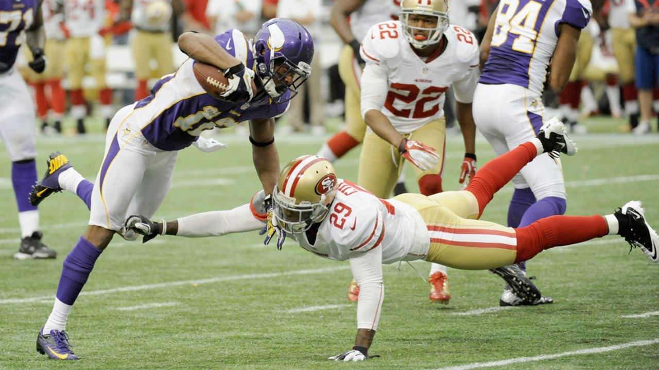 Percy Harvin of the Minnesota Vikings avoids a tackle by Chris Culliver of the San Francisco 49ers during the fourth quarter Sunday at the Hubert H. Humphrey Metrodome in Minneapolis.