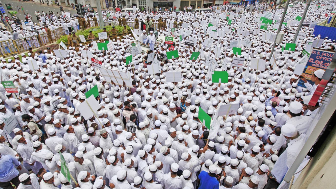 Sri Lankan Muslims shout slogans against U.S President Barack Obama at a protest in Colombo on Monday. 
