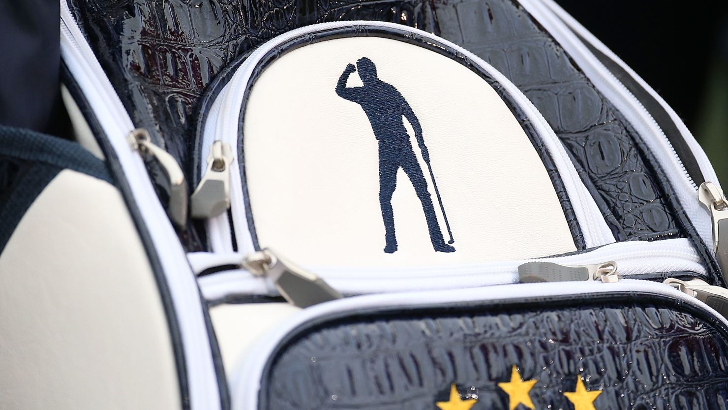 The special logo of Seve Ballesteros has been emblazoned on the golf bags of the European Ryder Cup team at Medinah  