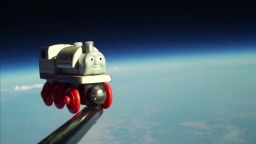 vo toy train in space_00004801