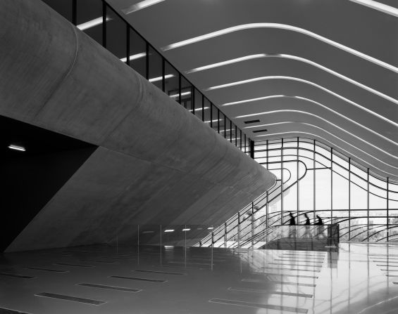 The Pierresvives houses an archive, a library and a sports department, and is Hadid's first building in France.