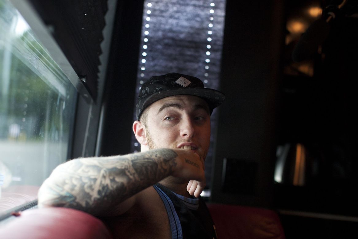 Mac Miller: tour bus to the stage