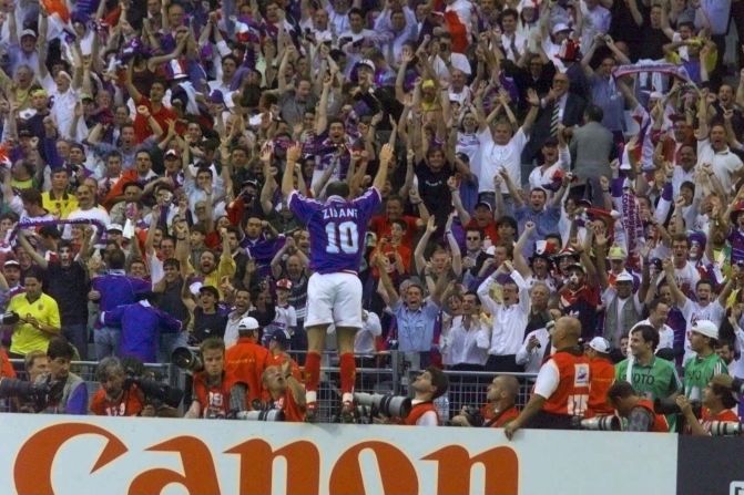 Eight years earlier, Zidane had an altogether different World Cup experience. With an expectant French crowd looking on at the Stade de France, Zidane scored two first-half headers as France beat Brazil 3-0 in the 1998 final.