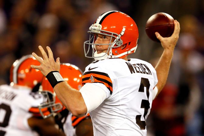 Quarterback Brandon Weeden of the Cleveland Browns makes a pass Thursday.