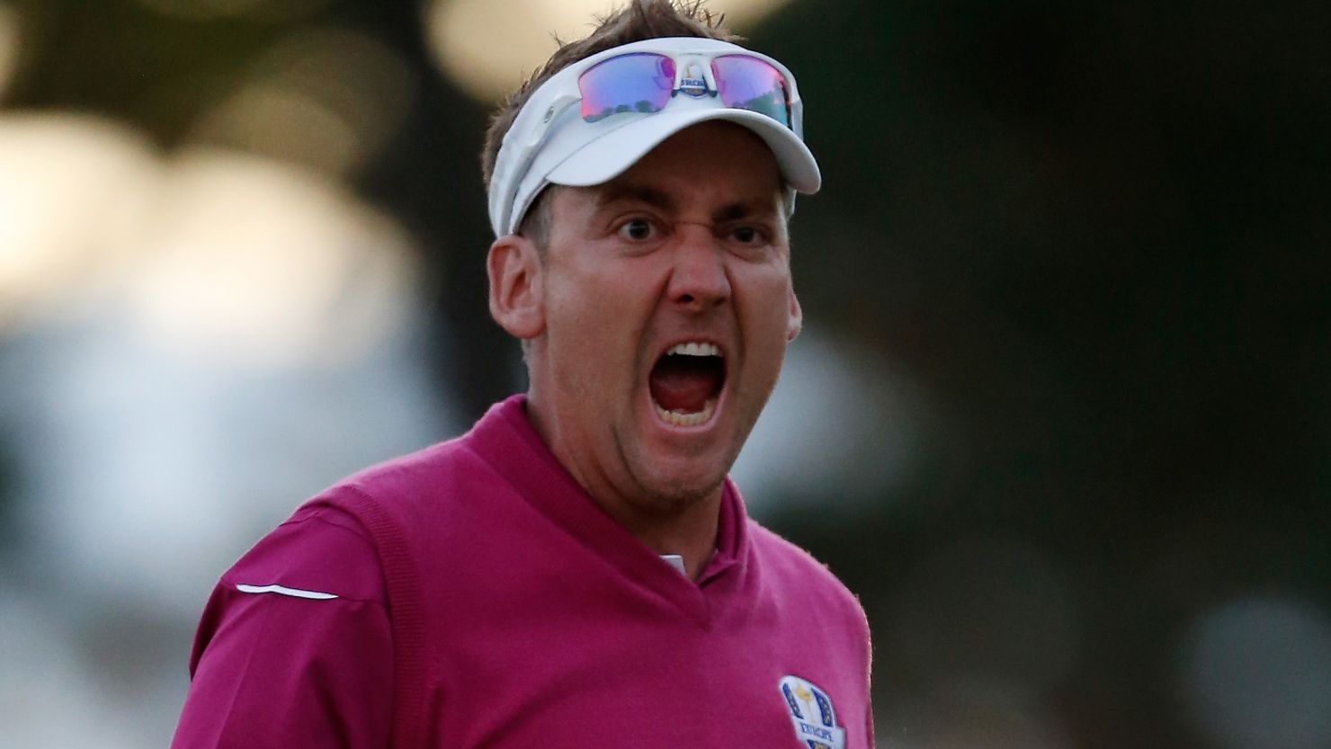 Ian Poulter kept Europe clinging on in their Ryder Cup battle with the United States in Chicago.