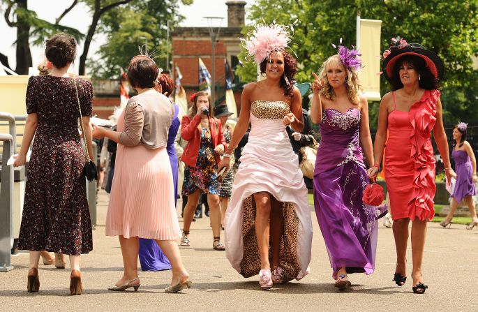 Ladies at Britain's Royal Ascot tend to have a more flamboyant style than their counterparts across The Channel. "French dressing is less spectacular," says Arc spokesman Julien Pescatore.