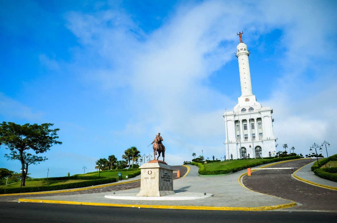 The Monument of Santiago in the Dominican Republic has become the main symbol of the city of Santiago de los Caballeros, says Misael Rincon. "You could say it's one of the sources that attract more tourists from around the world and the country ..."