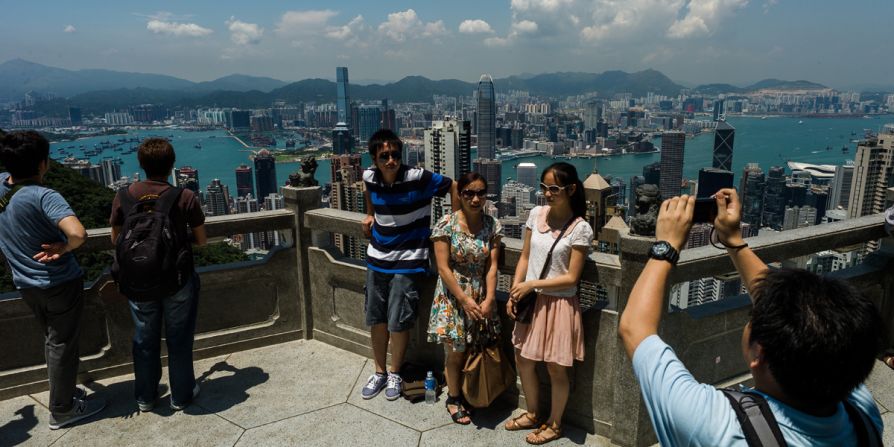 The Peak offers up some of Hong Kong's best feng shui, as well as an unbeatable vantage point of the city's celebrated skyline. 