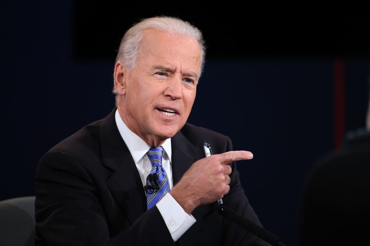 Vp Debate The Many Expressions Of Joe Biden Cnn Politics