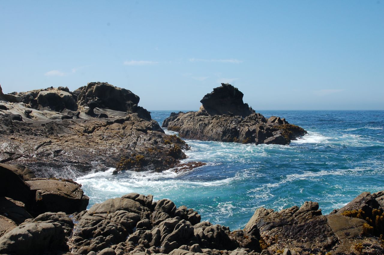 Hiking can be done as a five-mile loop, and the trail offers a wide-angle view of the ocean.
