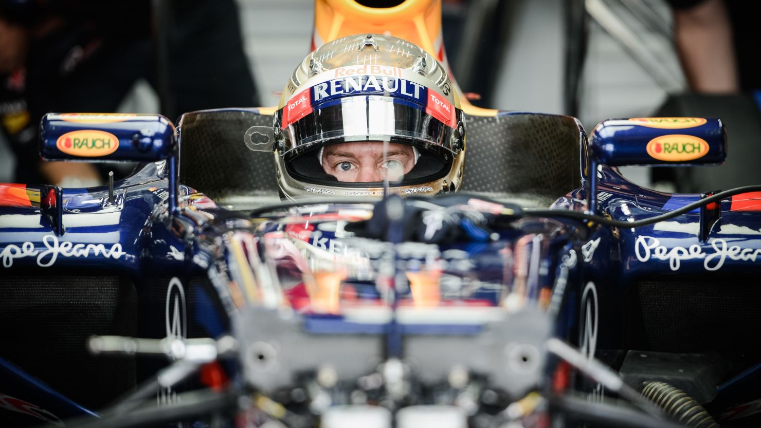 Red Bull's Sebastian Vettel has won the last two rounds of the world championship and is only four points behind leader Fernando Alonso.