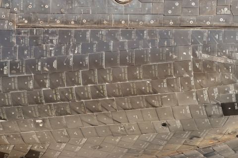 A detail of the tiles on the underside of Endeavour as it arrives at the Forum.
