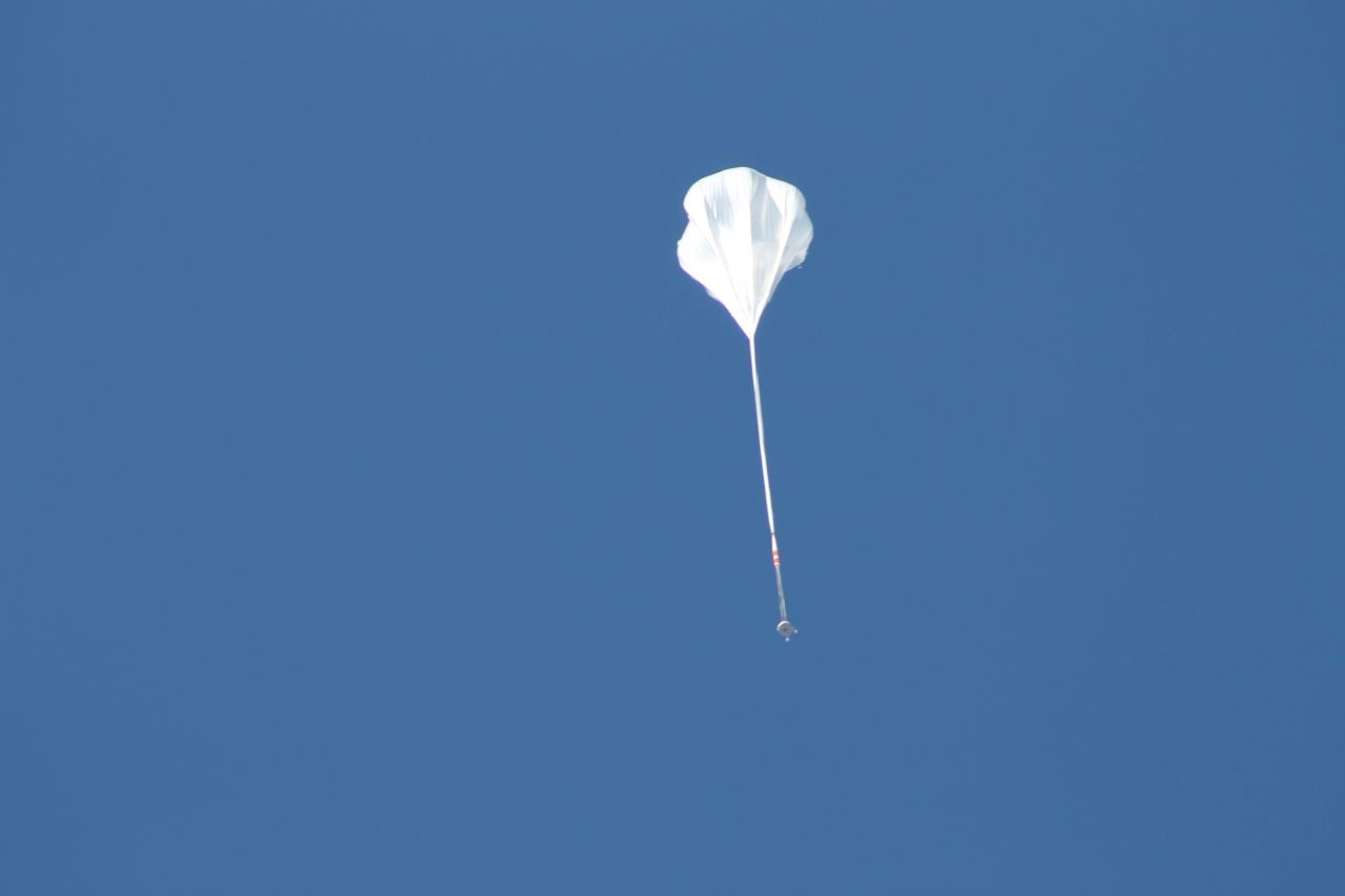 <a href="http://ireport.cnn.com/docs/DOC-858210">CNN iReporter Joshua Rivas</a> watched Baumgartner ascend in a capsule attached to a helium balloon.