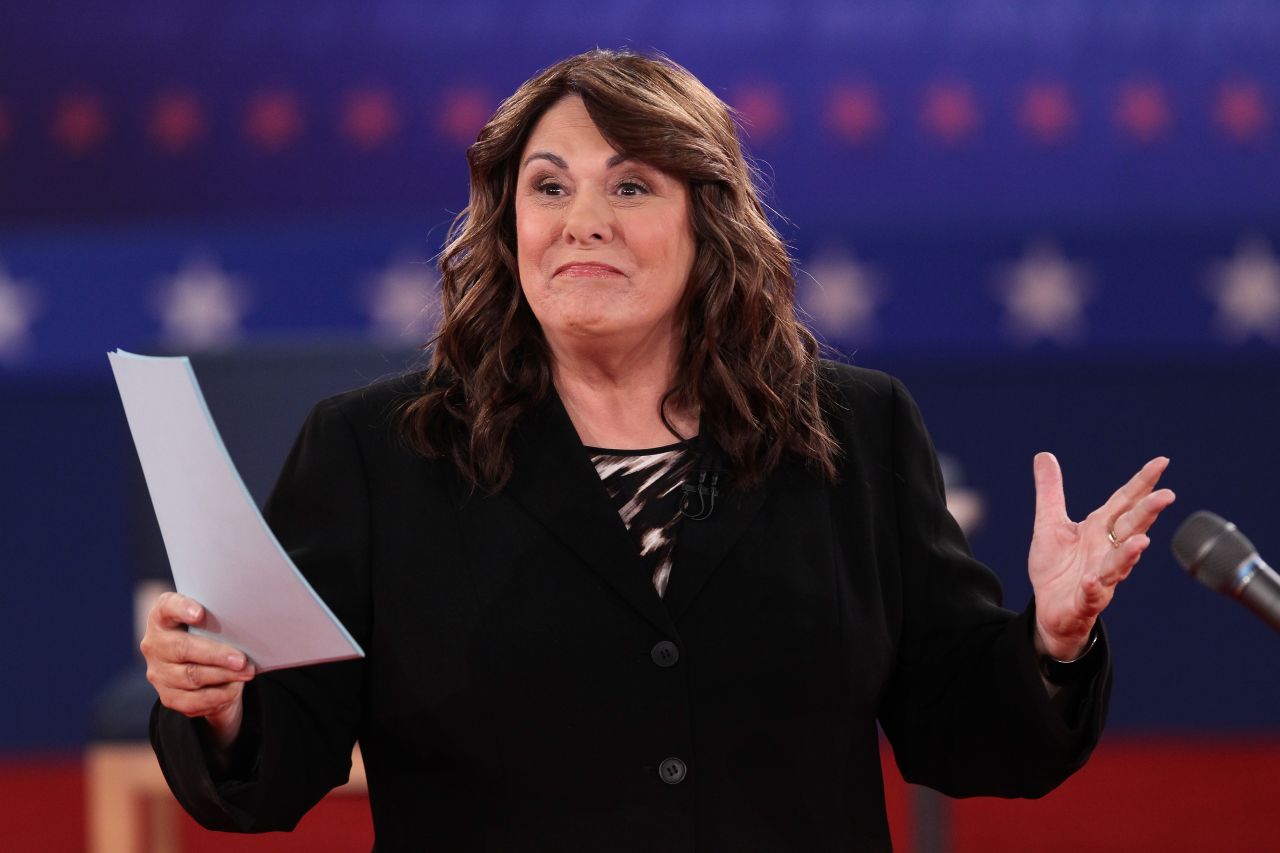Moderator Candy Crowley of CNN speaks to the audience prior to the start of a town hall-style presidential debate.