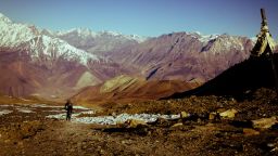 The spectacular setting of the Himalayas is the battleground for the Yak Attack -- a 400km feat of mountain biking endurance and nerve. IInvolving 12,000m of climbing over the highest mountain pass in the world, competitors have to cope with the effects of altitude, frostbite and snow blindness. 