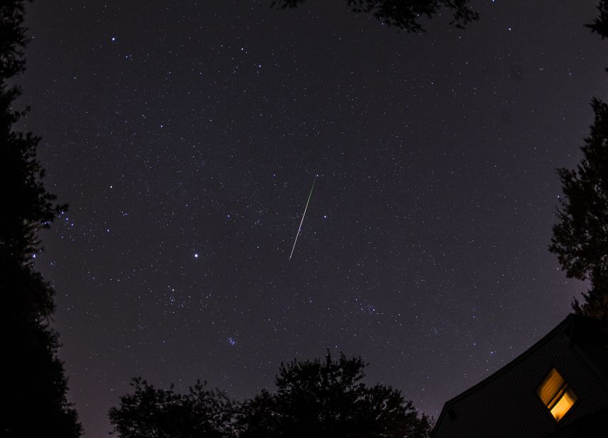 As a science teacher, <a href="http://ireport.cnn.com/docs/DOC-861953">Mike Black</a> says he has always been a fan of meteor showers. "They remind us that we live on a small rocky world with other bits of rock flying around space," he said.