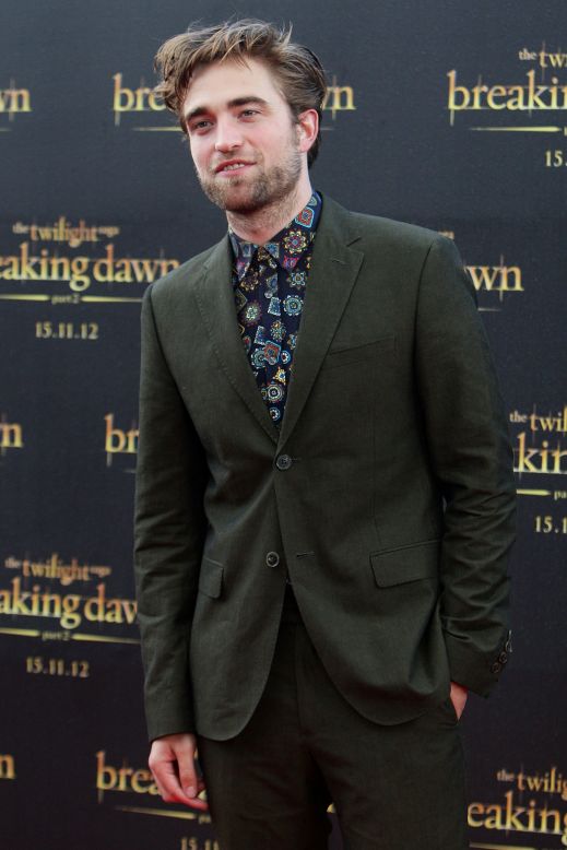 Robert Pattinson strikes a pose at a Sydney, Australia, fan event for "The Twilight Saga: Breaking Dawn -- Part 2" on October 22.