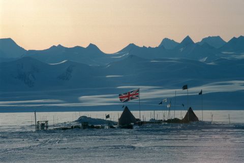 The British camp near Lake Ellsworth -- one of about 400 subglacial lakes in Antarctica. The team plan to use a specially-designed hot water drill to blast through  the ice to the untouched waters 3 km (1.86 miles) below.
