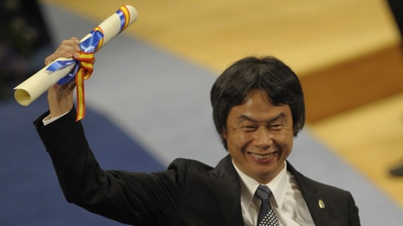 Considerado como el creador de los videojuegos modernos, Shigeru Miyamoto fue reconocido en Comunicación y Humanidades.