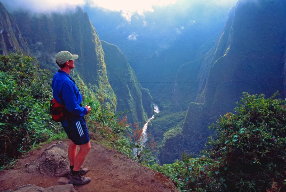 For a traveler with a fear of heights, the Inca Trail to Machu Picchu serves up some dizzying vistas -- and drops.